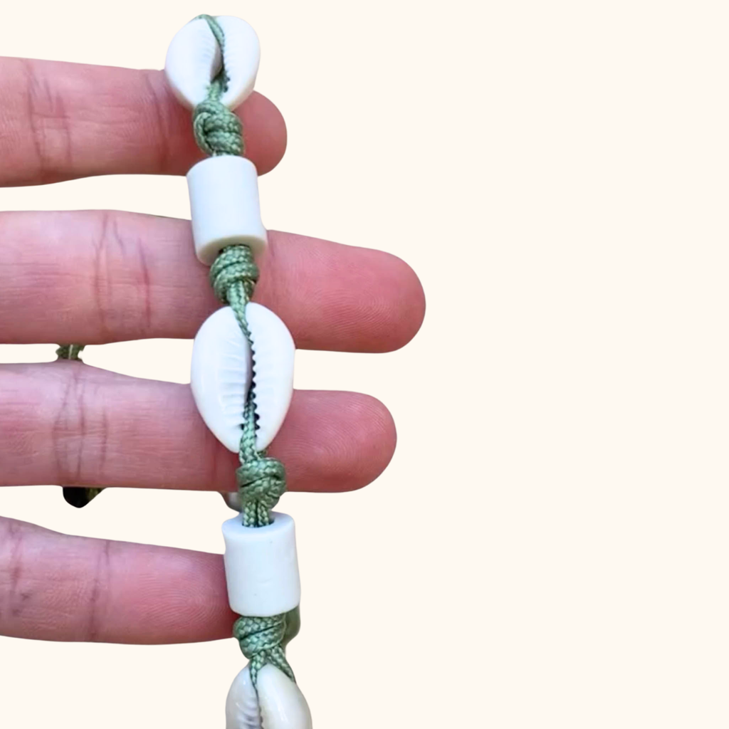 Anti-parasitaire/ Porte médaille 2 en 1